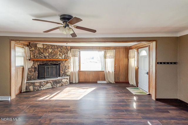 29471 Harriet Street, Millbury, OH 43447