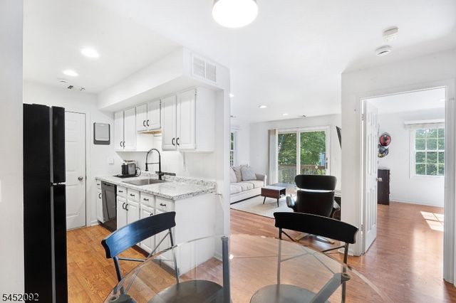 115 Stonyridge Dr 115, Lincoln Park Boro, NJ 07035