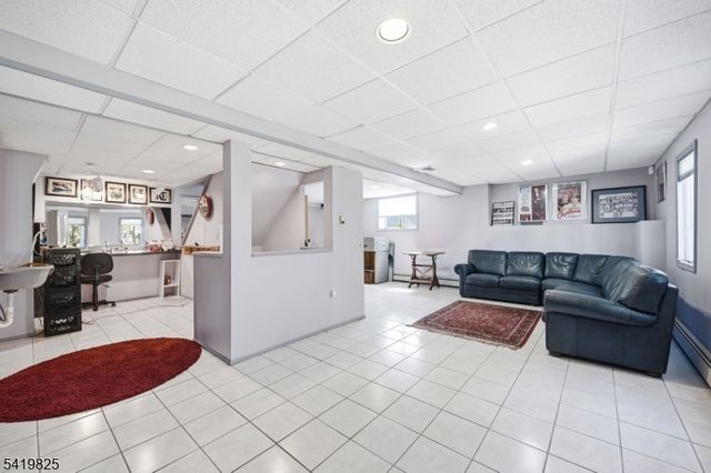18 Tice Rd, West Milford Twp., NJ 07421