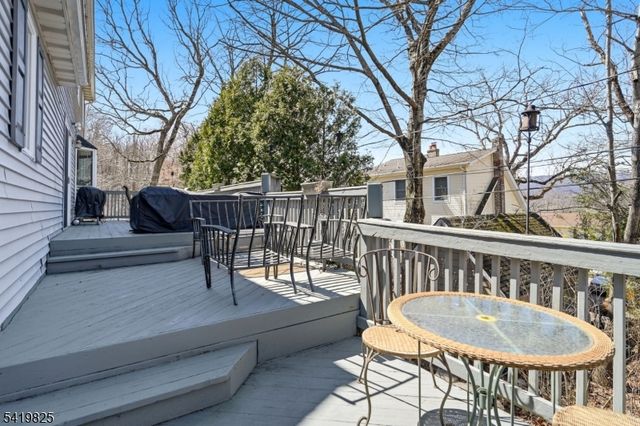 18 Tice Rd, West Milford Twp., NJ 07421