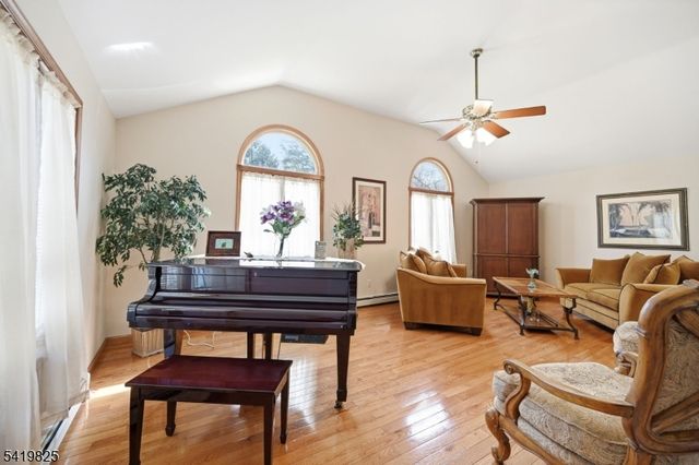 18 Tice Rd, West Milford Twp., NJ 07421