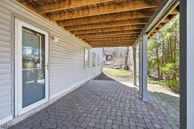 18 Tice Rd, West Milford Twp., NJ 07421