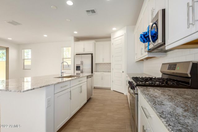132 E Teakwood Drive, Chandler, AZ 85249