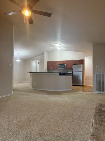 6804 N Capital Of Texas Highway 322, Austin, TX 78731