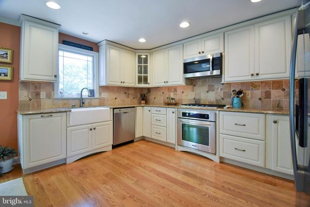 708 LINCOLN DR, Brookhaven, PA 19015