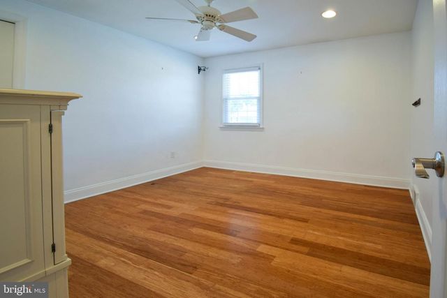708 LINCOLN DR, Brookhaven, PA 19015