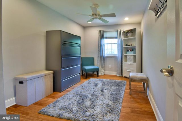 708 LINCOLN DR, Brookhaven, PA 19015