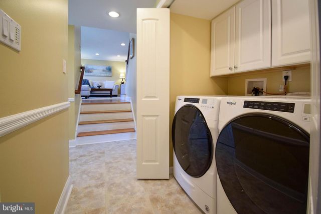 708 LINCOLN DR, Brookhaven, PA 19015