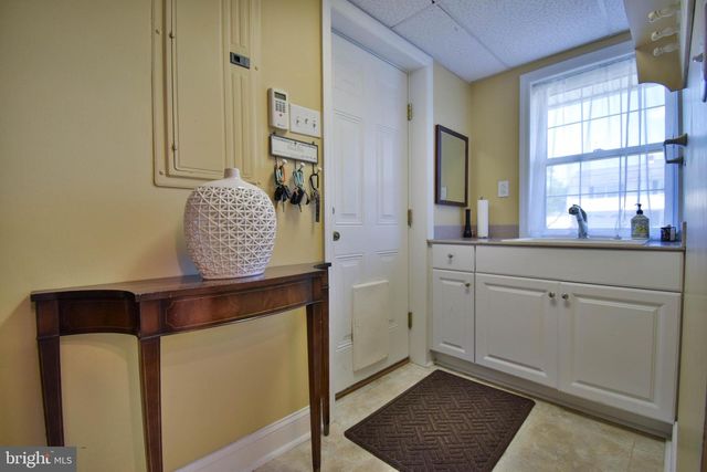 708 LINCOLN DR, Brookhaven, PA 19015