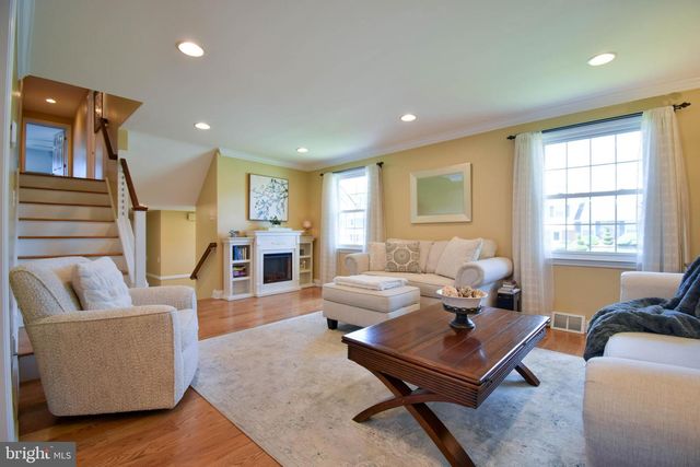 708 LINCOLN DR, Brookhaven, PA 19015