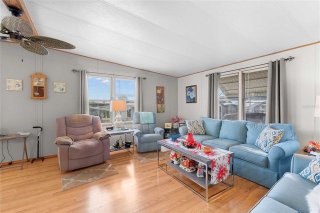 37817 GRANADA AVENUE, Zephyrhills, FL 33541