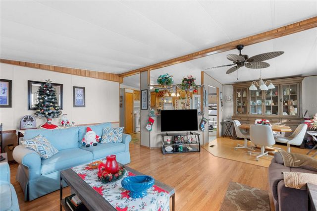 37817 GRANADA AVENUE, Zephyrhills, FL 33541