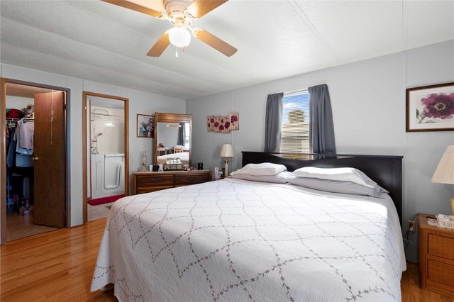 37817 GRANADA AVENUE, Zephyrhills, FL 33541