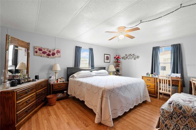 37817 GRANADA AVENUE, Zephyrhills, FL 33541