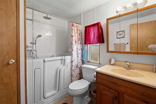 37817 GRANADA AVENUE, Zephyrhills, FL 33541