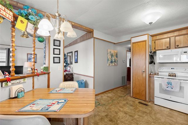 37817 GRANADA AVENUE, Zephyrhills, FL 33541