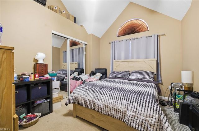 818 Rue Marseille, Chesapeake, VA 23320