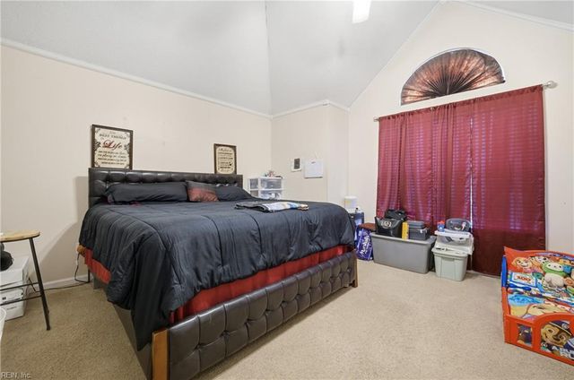 818 Rue Marseille, Chesapeake, VA 23320