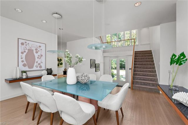 2677 Shorehaven DR, Virginia Beach, VA 23454