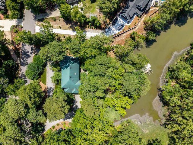 2677 Shorehaven DR, Virginia Beach, VA 23454