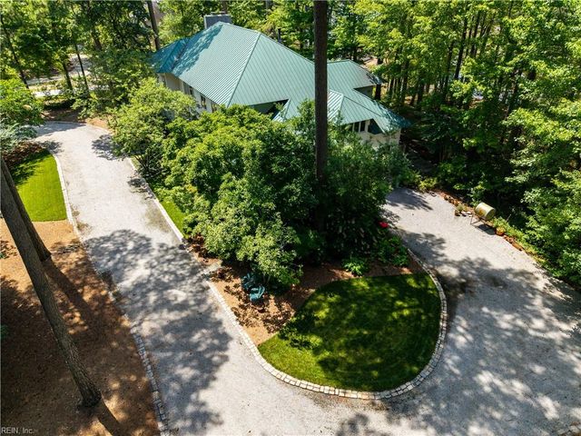 2677 Shorehaven DR, Virginia Beach, VA 23454