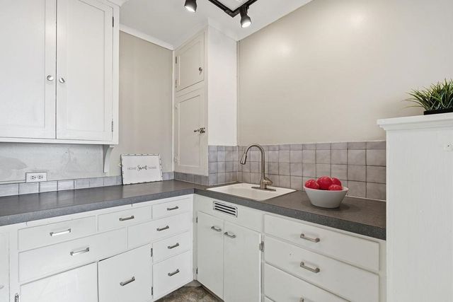 704 W 6th Ave, Spokane, WA 99204