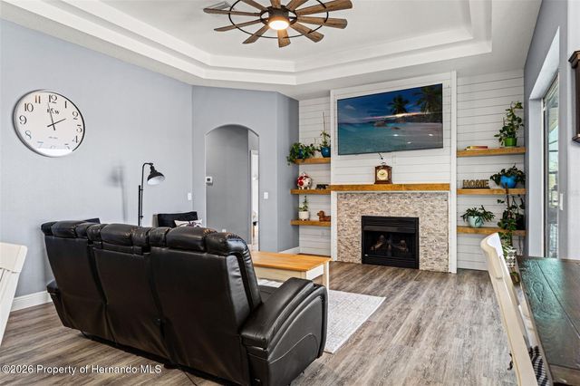 12277 Eskimo Curlew Road, Weeki Wachee, FL 34614