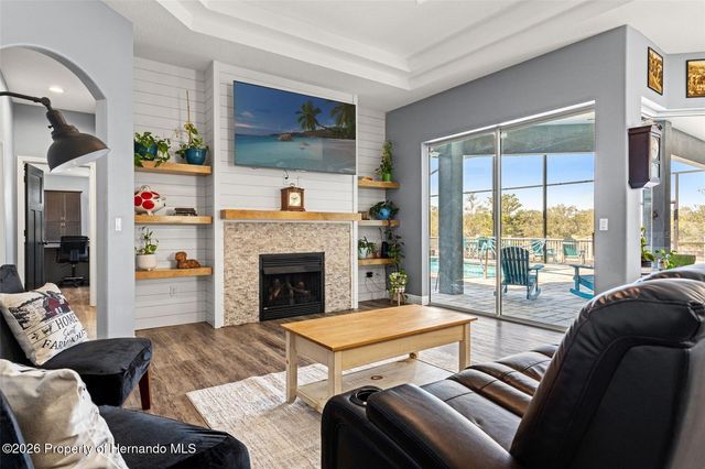 12277 Eskimo Curlew Road, Weeki Wachee, FL 34614