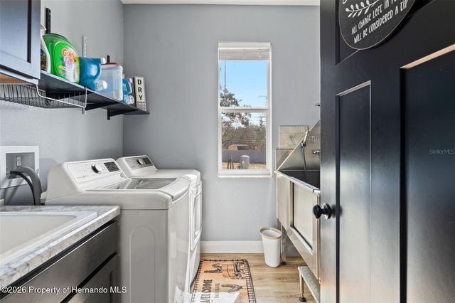 12277 Eskimo Curlew Road, Weeki Wachee, FL 34614