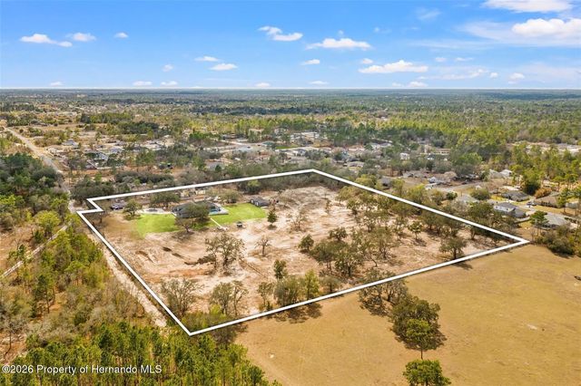 12277 Eskimo Curlew Road, Weeki Wachee, FL 34614