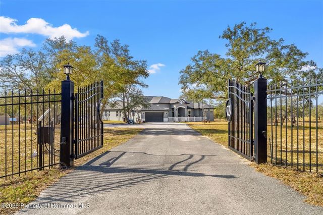 12277 Eskimo Curlew Road, Weeki Wachee, FL 34614