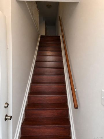 12823 Van Wyck Expressway, Jamaica, NY 11436