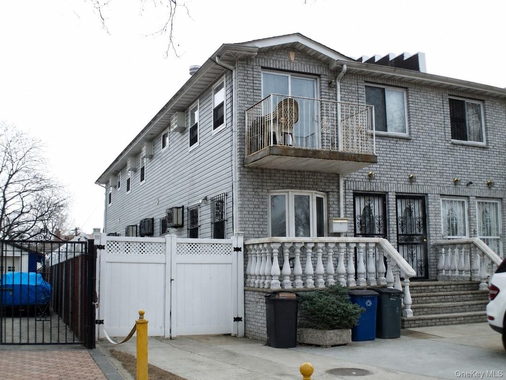 12823 Van Wyck Expressway, Jamaica, NY 11436