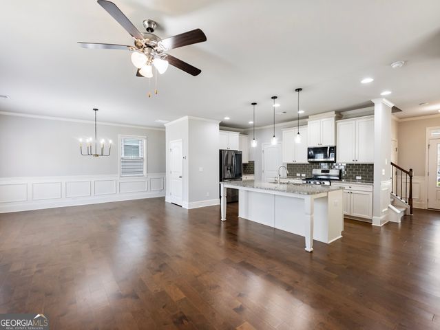 6614 TRAILBLAZER Road, Flowery Branch, GA 30542