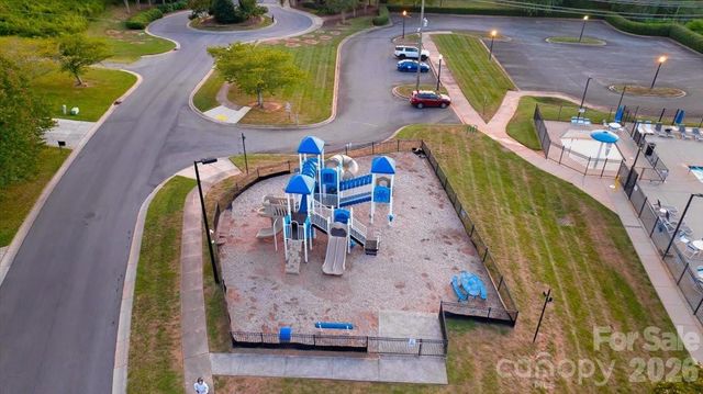 144 Steeplechase Avenue, Mooresville, NC 28117