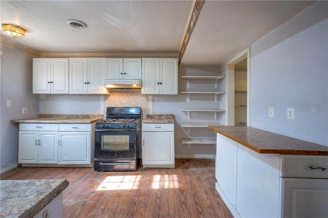 424 E 2nd Street, Linwood, KS 66052