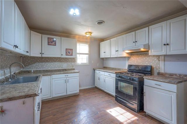 424 E 2nd Street, Linwood, KS 66052