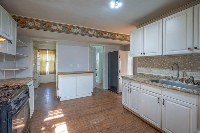 424 E 2nd Street, Linwood, KS 66052