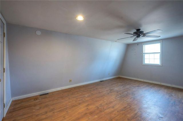 424 E 2nd Street, Linwood, KS 66052