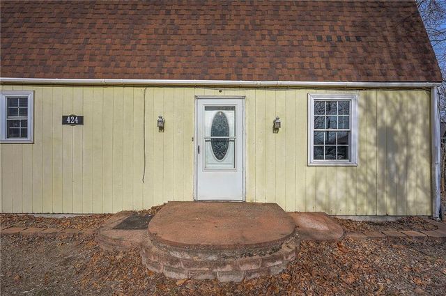 424 E 2nd Street, Linwood, KS 66052