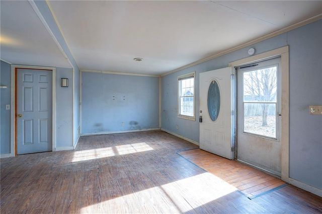 424 E 2nd Street, Linwood, KS 66052