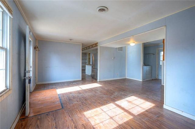 424 E 2nd Street, Linwood, KS 66052