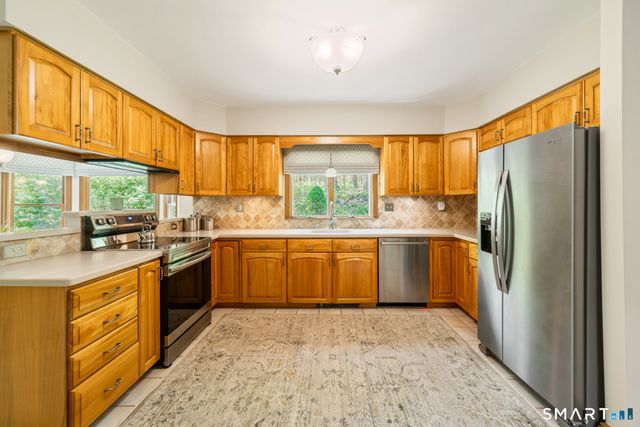 110 Bee Mountain Road, Oxford, CT 06478