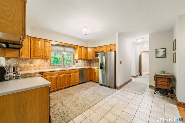 110 Bee Mountain Road, Oxford, CT 06478