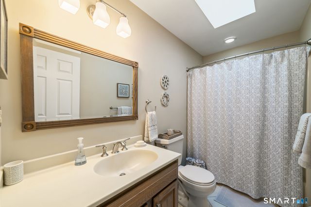 110 Bee Mountain Road, Oxford, CT 06478