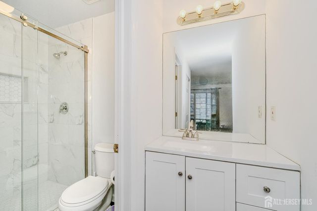 425 Edpas Road, New Brunswick, NJ 08901