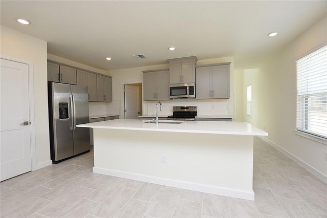 3183 CUP DRIVE, Lakeland, FL 33803