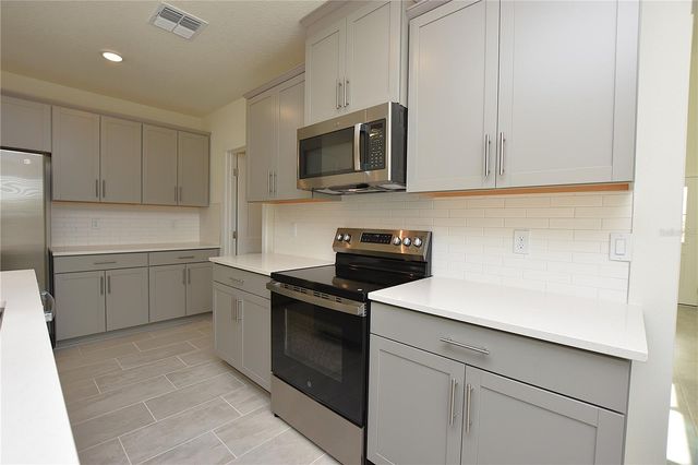 3183 CUP DRIVE, Lakeland, FL 33803