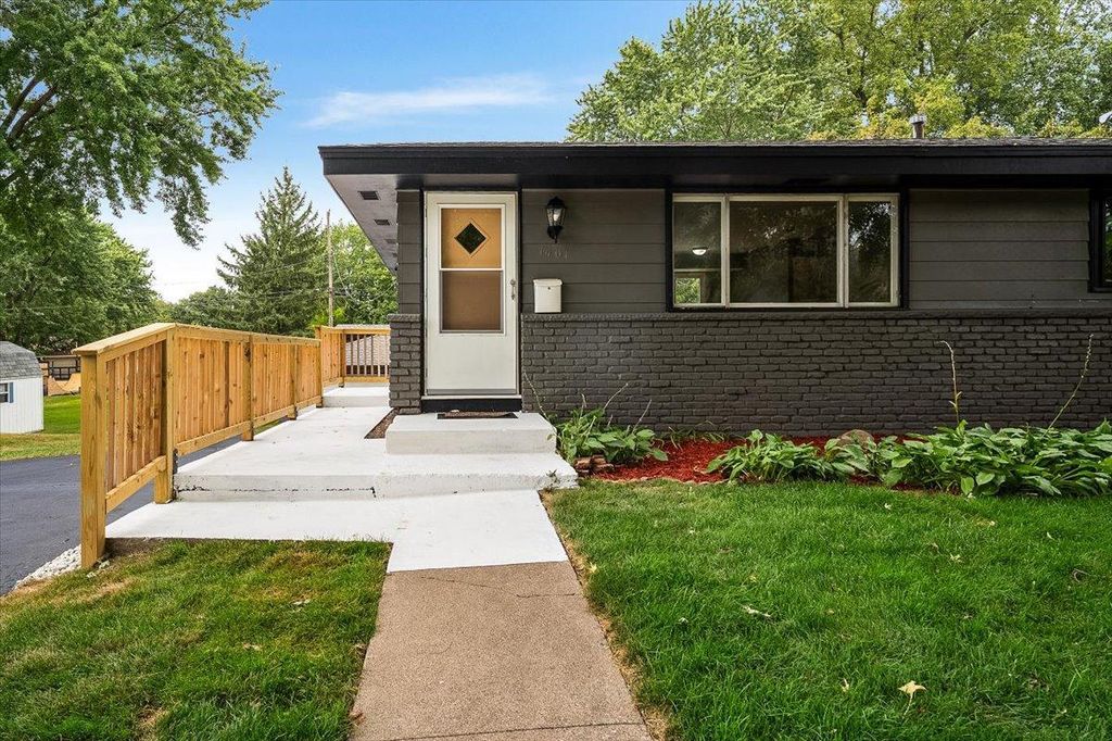1401 Winnetka Avenue N, Golden Valley, MN 55427 — photo 4