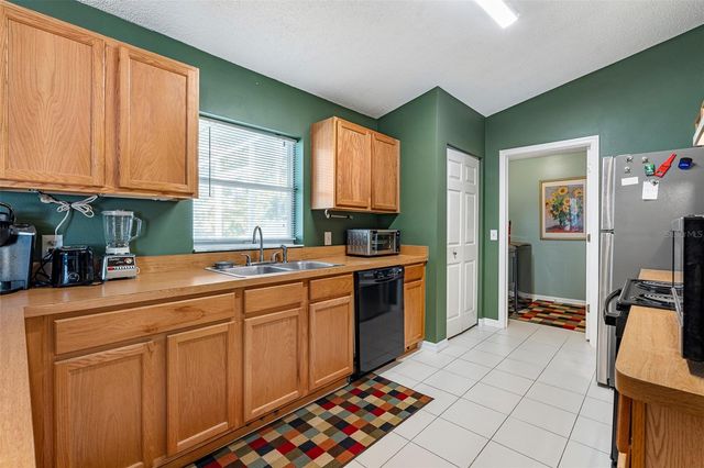 21 RAINBROOK DRIVE, Palm Coast, FL 32164